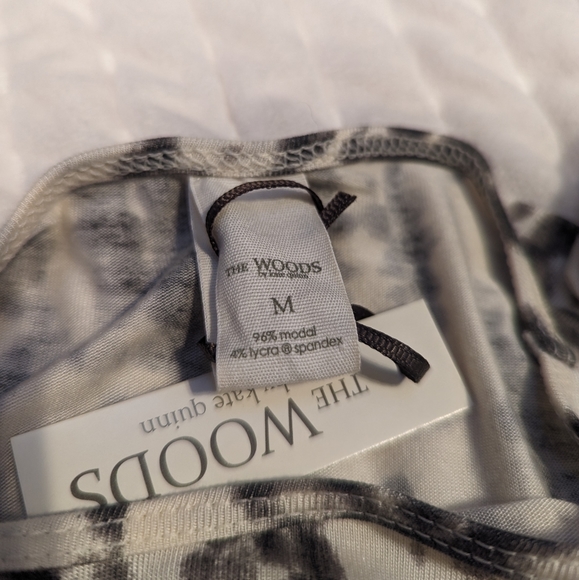 Kate Quinn Women's top NWT - Picture 2 of 4